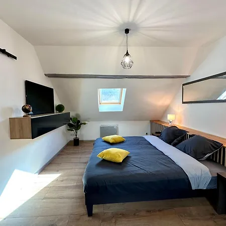 Flat Apartment *